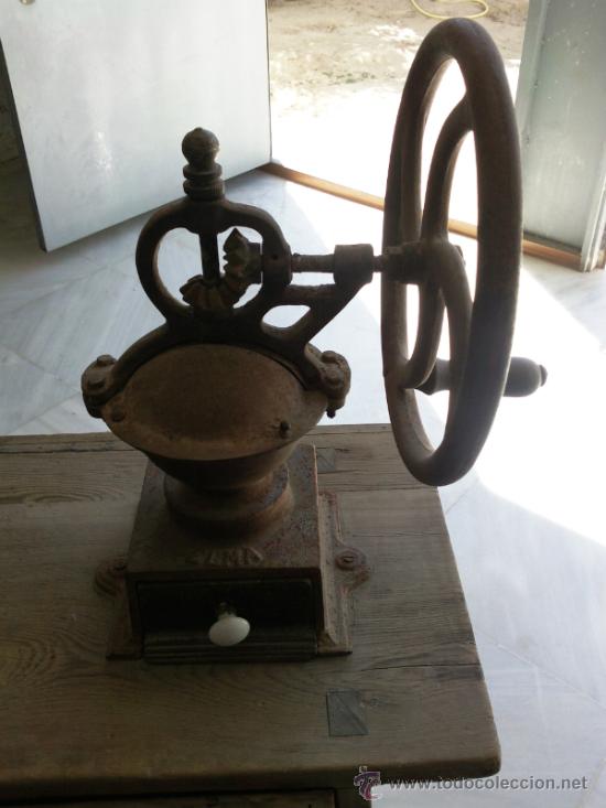 Antig&uuml;edades: Antiguo molinillo de cafe marca Elma con mesa - Foto 21