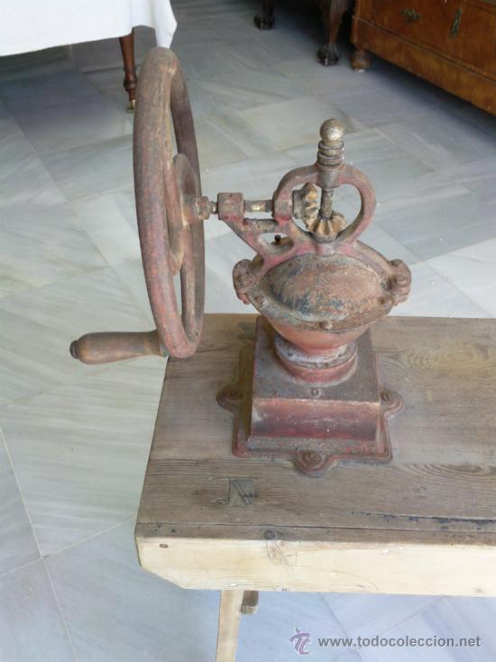 Antig&uuml;edades: Antiguo molinillo de cafe marca Elma con mesa - Foto 17