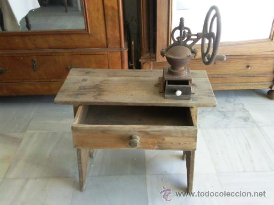 Antig&uuml;edades: Antiguo molinillo de cafe marca Elma con mesa - Foto 6