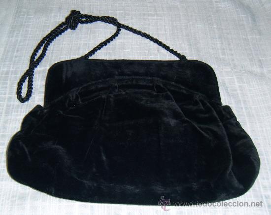 Antig&uuml;edades: bolso antiguo de terciopelo - Foto 1