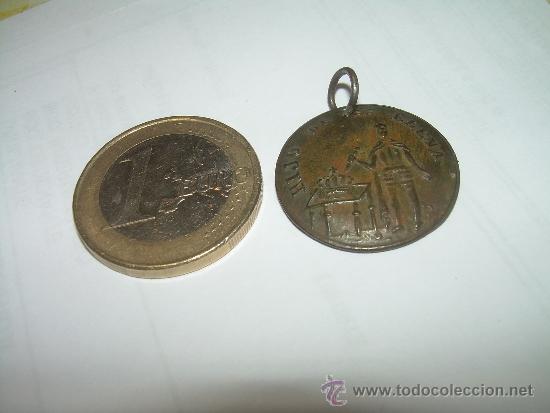Antig&uuml;edades: ANTIGUA MEDALLA DE BRONCE. - Foto 3
