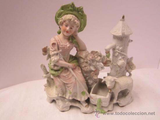 Antig&uuml;edades: FIGURA DE BISCUIT - Foto 1