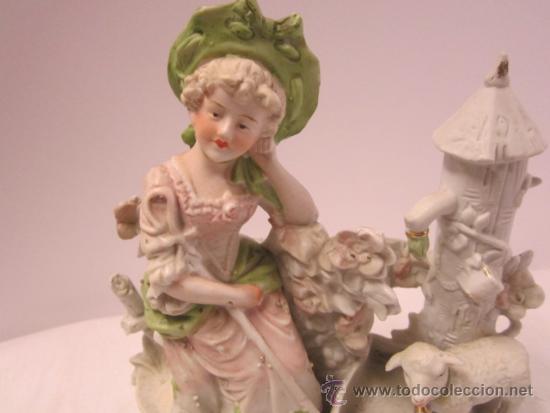 Antig&uuml;edades: FIGURA DE BISCUIT - Foto 2