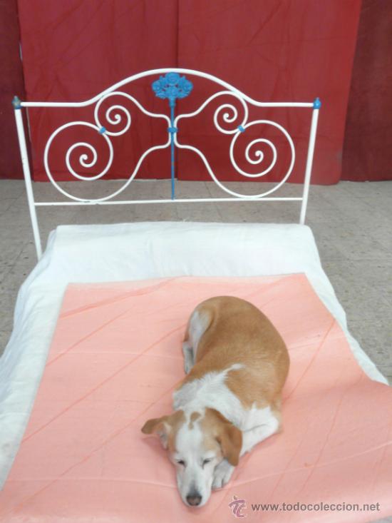 Antig&uuml;edades: CAMA DE FORJA - Foto 3