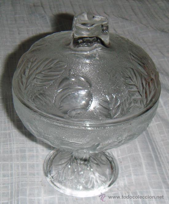 Antig&uuml;edades: bombonera de cristal con forma de copa con tapadera - Foto 1