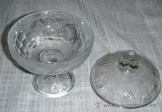 Antig&uuml;edades: bombonera de cristal con forma de copa con tapadera - Foto 2