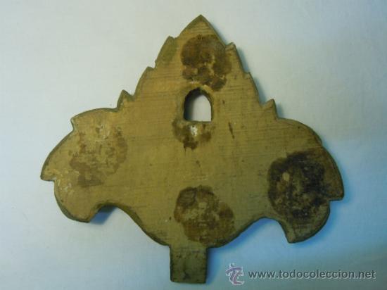 Antig&uuml;edades: COPETE ANTIGUO DE MADERA TALLADA Y DORADA - Foto 3