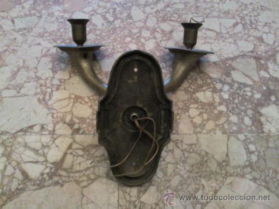 Antig&uuml;edades: Antiguo aplique en bronce dos luces - Foto 4
