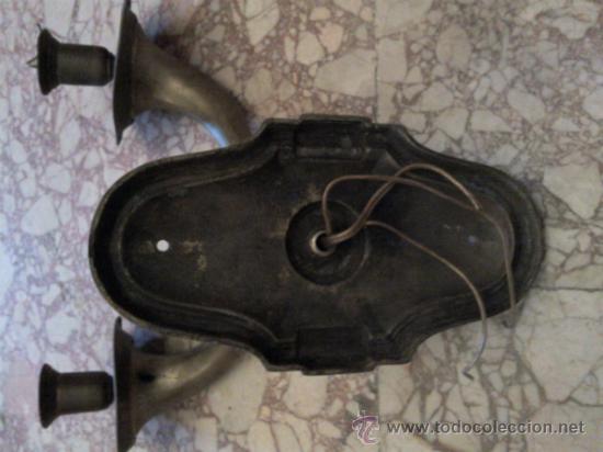 Antig&uuml;edades: Antiguo aplique en bronce dos luces - Foto 3