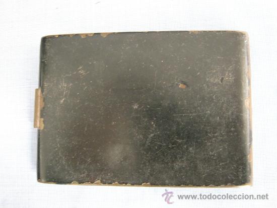 Antig&uuml;edades: ANTIGUA POLVERA DE METAL - Foto 3