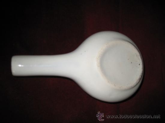 Antig&uuml;edades: ESCUPIDERA EN PORCELANA BLANCA. - Foto 3