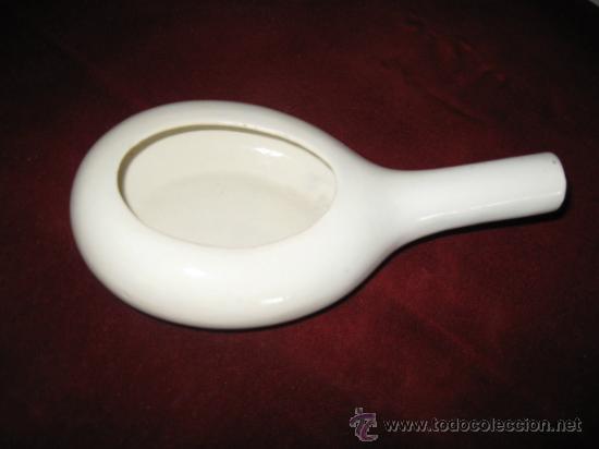 Antig&uuml;edades: ESCUPIDERA EN PORCELANA BLANCA. - Foto 2