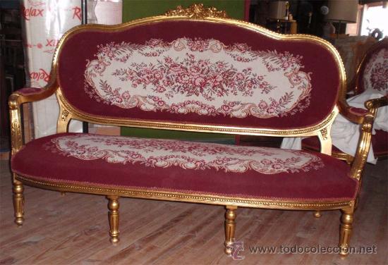 Antig&uuml;edades: sofa de 3 plazas y mesa . Estilo antiguo. - Foto 8