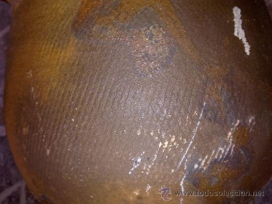 Antig&uuml;edades: antigua olla de barro con tapadera - Foto 6