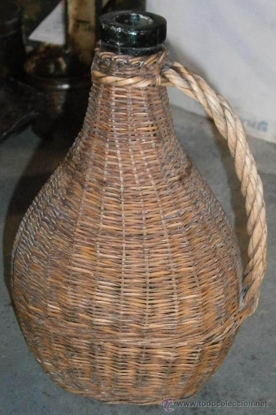 Antig&uuml;edades: Cantimplora de vidrio, forrada, 24 cts de alto - Foto 1