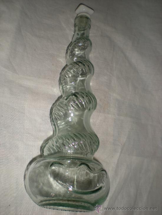 Antig&uuml;edades: BOTELLA CRISTAL ONDULADA CON TAPON - Foto 1