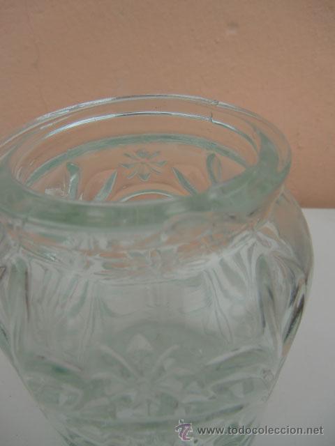 Antig&uuml;edades: Bote de cristal tallado, con tapa - Foto 3