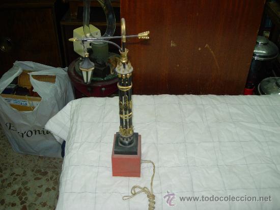 Antig&uuml;edades: Lampara peque&ntilde;a de sobremesa - Foto 1