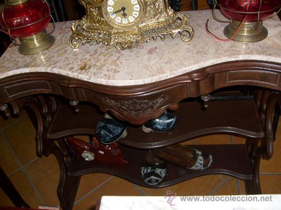 Antig&uuml;edades: consola con m&aacute;rmol - Foto 1