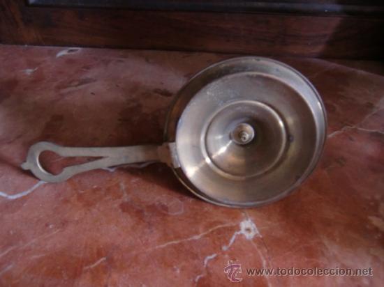 Antig&uuml;edades: Palmatoria de metal - Foto 3