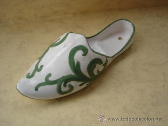 Antig&uuml;edades: ZAPATILLA - 21 CM. - Foto 1