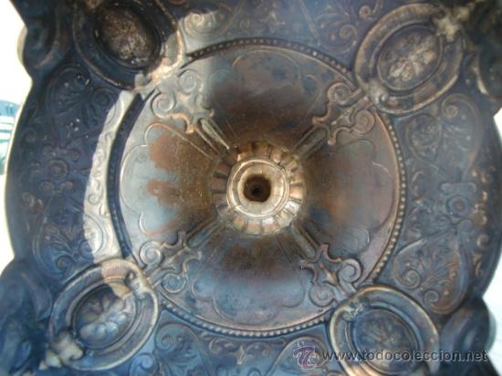 Antig&uuml;edades: Antiguo objeto de metal repujado - Foto 6