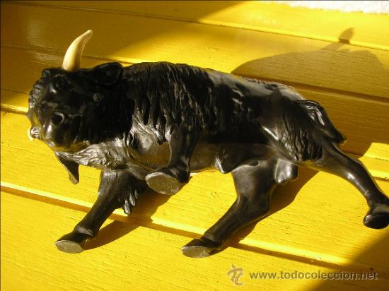 Antig&uuml;edades: Bizon o Bufalo en bronce - Art Deco - Foto 2