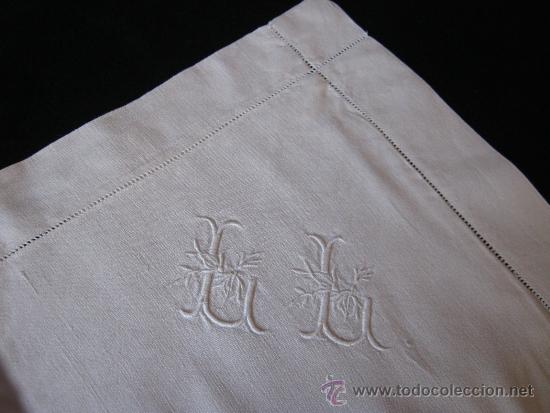 Antiques: ANTIGUO CUADRANTE DE C&Aacute;&Ntilde;AMO FUNDA PARA ALMOHADON CON INICIALES BORDADAS L.L.  PPIO. S. XX
