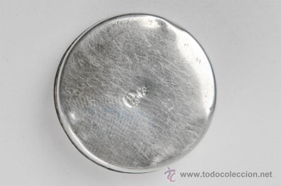 Antig&uuml;edades: Caja en plata con marca en la base - Foto 3