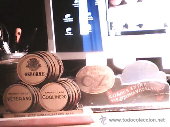 Antiquit&auml;ten: SERVILLETEROS DE PROPAGANDA 2 UNIDADES DE MADERA