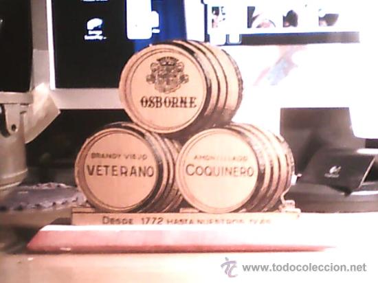 Antig&uuml;edades: SERVILLETEROS DE PROPAGANDA 2 UNIDADES DE MADERA - Foto 2