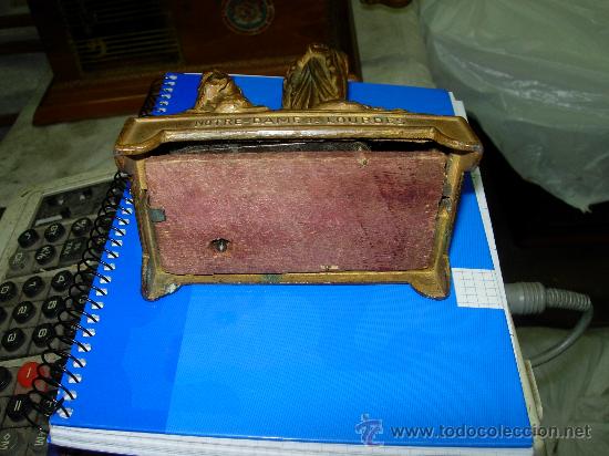 Antig&uuml;edades: Figura con caja musica - Foto 10