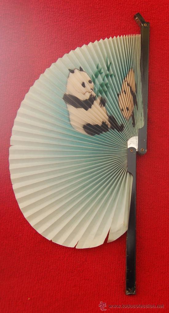 Antig&uuml;edades: ANTIGUO ABANICO PAPEL OSOS PANDA - Foto 2