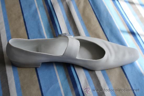 Antig&uuml;edades: Bota de Lladr&ograve; mide 29 cm largo - Foto 2
