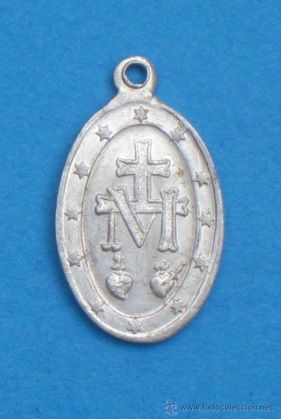 Antig&uuml;edades: Medalla ovalada de aluminio con la imagen de la Virgen - Foto 2