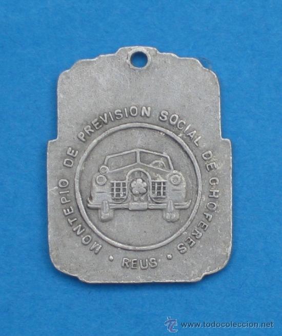 Antig&uuml;edades: Medalla rectangular de aluminio del Montepio de previsi&oacute;n social de Choferes - Reus - Foto 2