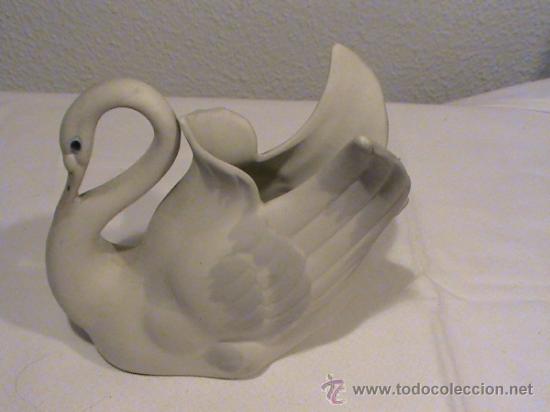 Antig&uuml;edades: Cisne de cer&aacute;mica - Foto 2