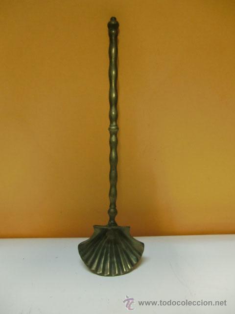 Antig&uuml;edades: Pala de brasero antigua de bronce - Foto 1