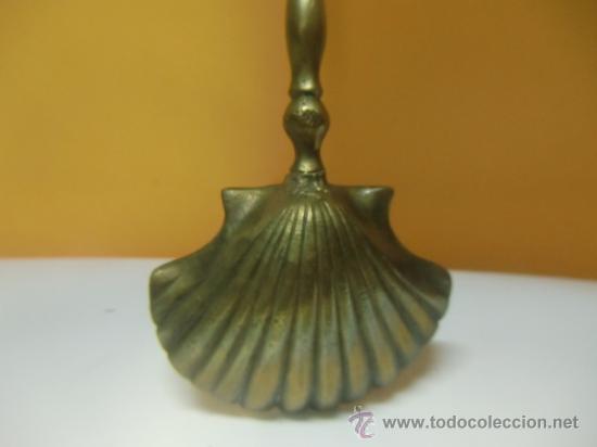 Antig&uuml;edades: Pala de brasero antigua de bronce - Foto 3