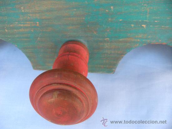 Antig&uuml;edades: ANTIGUA PERCHA REPISA EN MADERA DECORADA - Foto 3