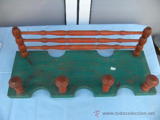 Antig&uuml;edades: ANTIGUA PERCHA REPISA EN MADERA DECORADA - Foto 1