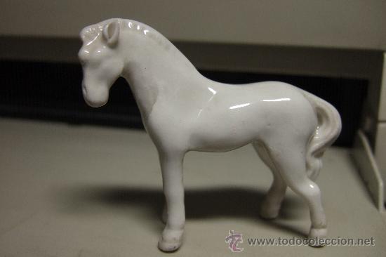 Antiguidades: CABALLO BLANCO