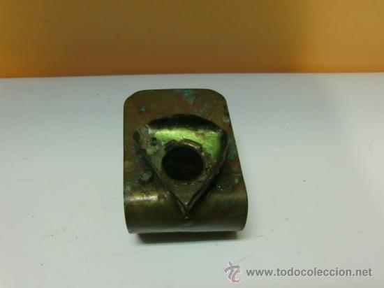 Antig&uuml;edades: Palmatoria de metal - Foto 3