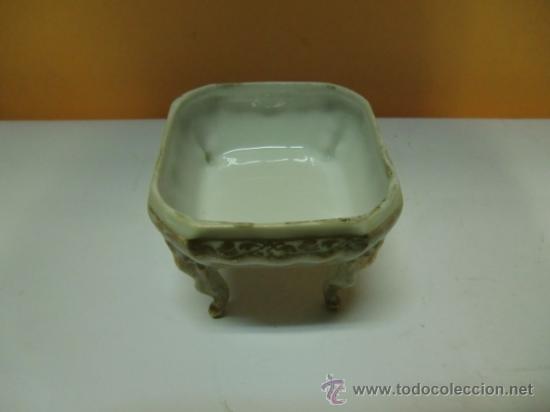 Antig&uuml;edades: Porcelana peque&ntilde;a antigua - Foto 2