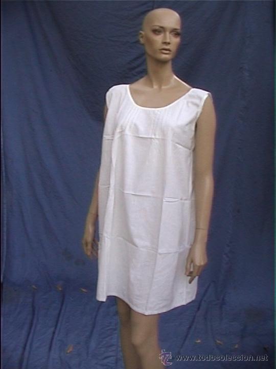 Antig&uuml;edades: VESTIDO BLANCO SIN MANGAS - Foto 1