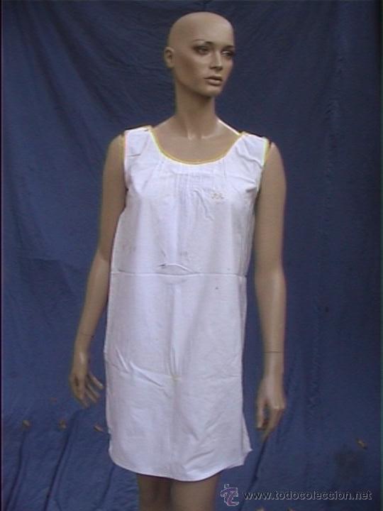 Antig&uuml;edades: VESTIDO BLANCO SIN MANGAS - Foto 1