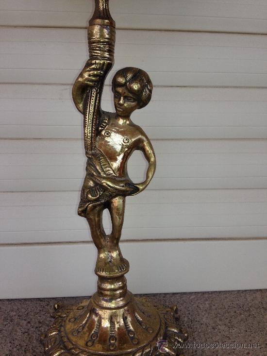 Antig&uuml;edades: Candelabros de bronce.  Par. - Foto 4