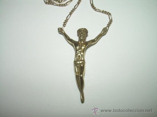 Antig&uuml;edades: BONITO COLGANTE DE CRISTO EN BRONCE. - Foto 2