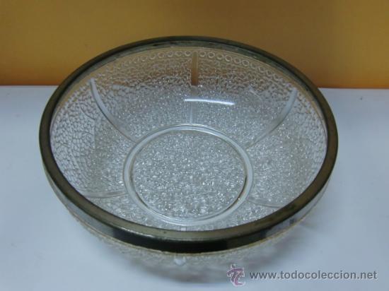 Antig&uuml;edades: Frutero  de cristal, borde de metal - Foto 2