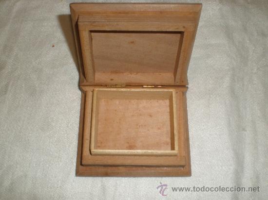 Antig&uuml;edades: caja de madera en forma de libro - Foto 2